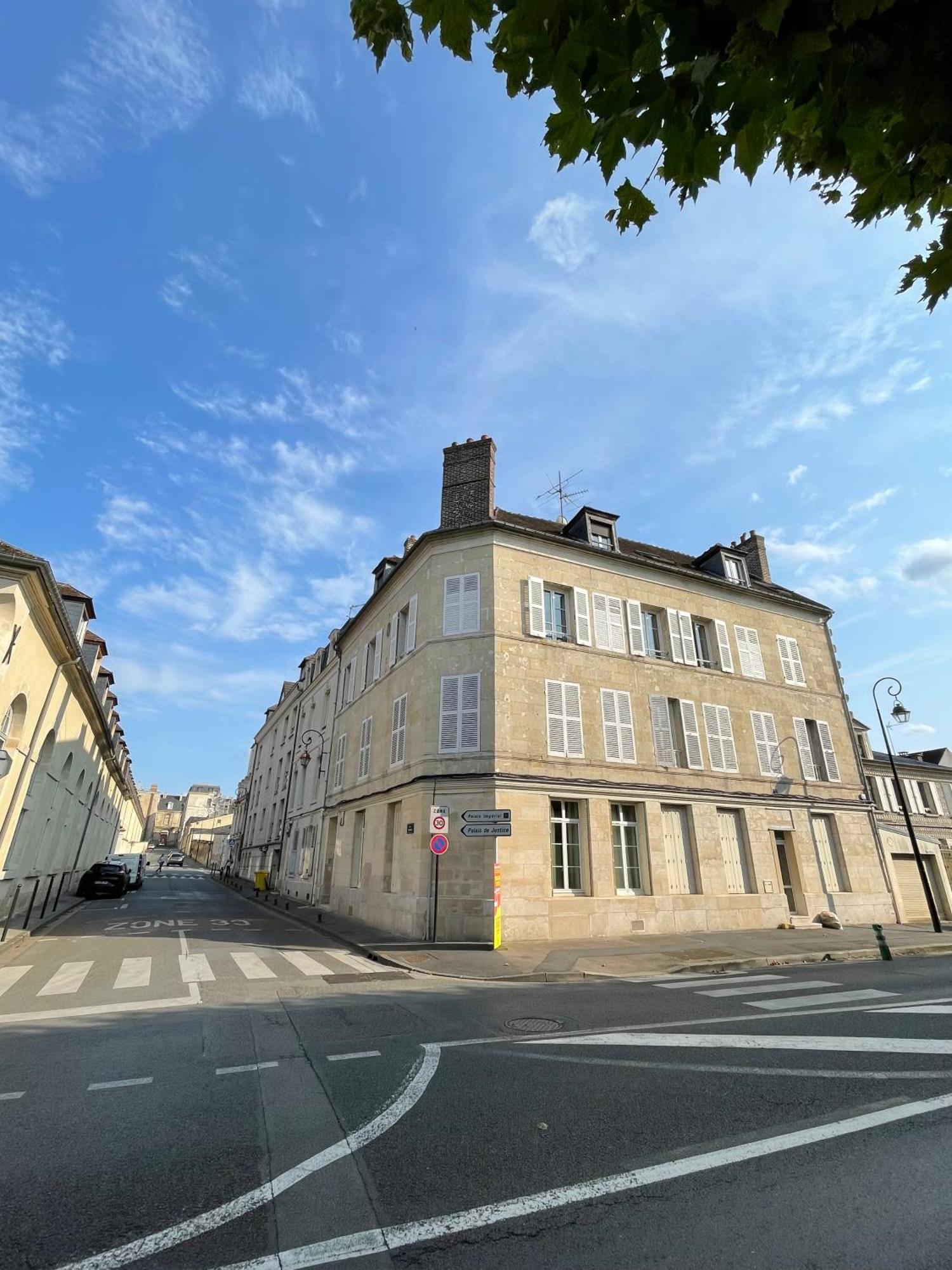 Charmant Appartement Dans Le Centre Ville, A 2 Minutes Du Palais Compiègne Екстериор снимка